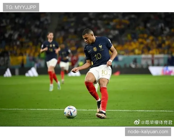 姆巴佩的无球跑动与空间利用能力是否已达到顶级水平